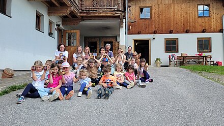 Per la foto finale ancora 1 bicchiere di miele Per la foto finale ancora 1 bicchiere di miele